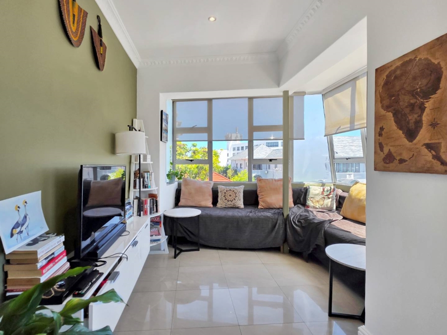 To Let 2 Bedroom Property for Rent in Sea Point Western Cape